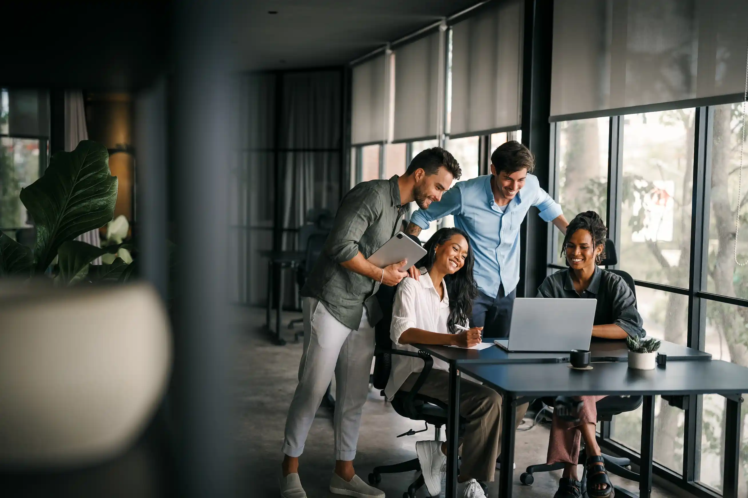 Colaboradores no escritório