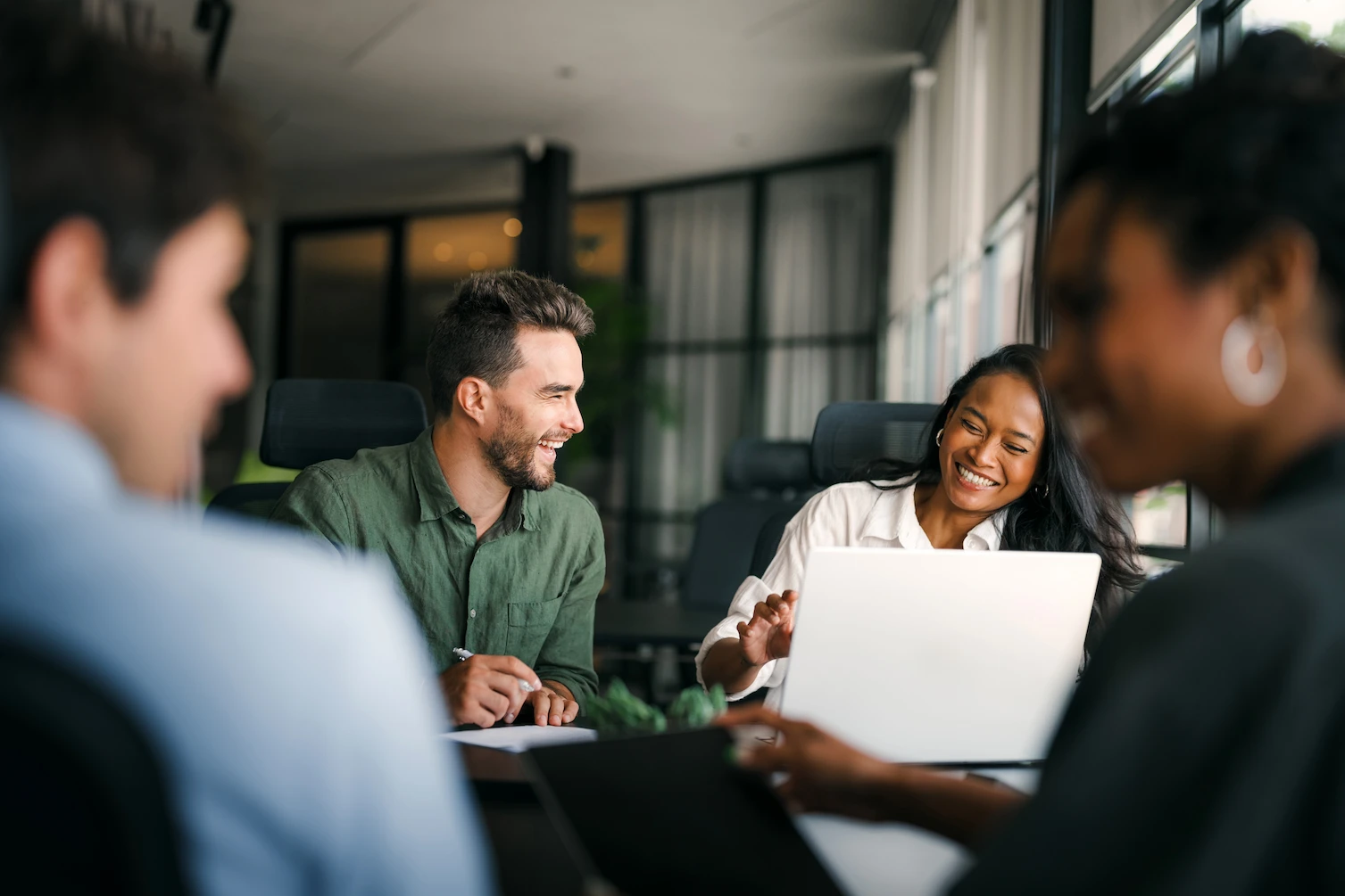 Colaboradores com ERP inteligente